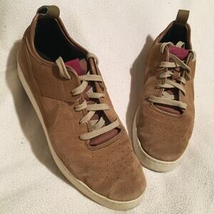 NIKE men's NSW Courtside leather ale browns sz 10 great condition